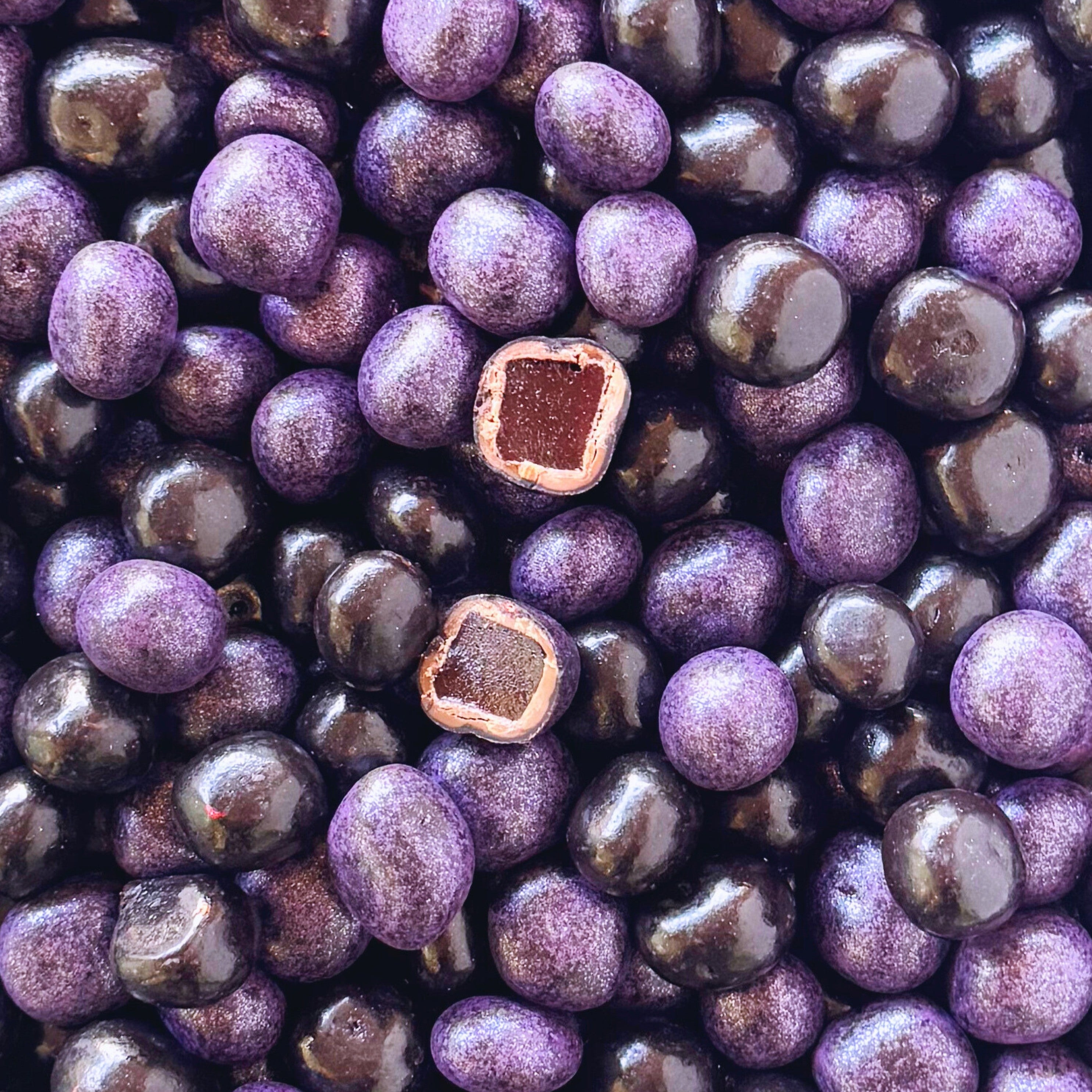 Blackcurrant Dragees