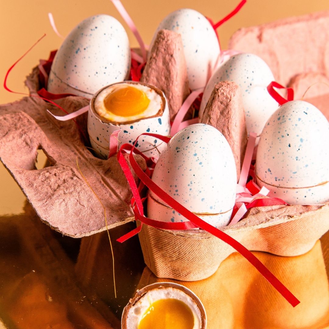 Hen's Easter Eggs