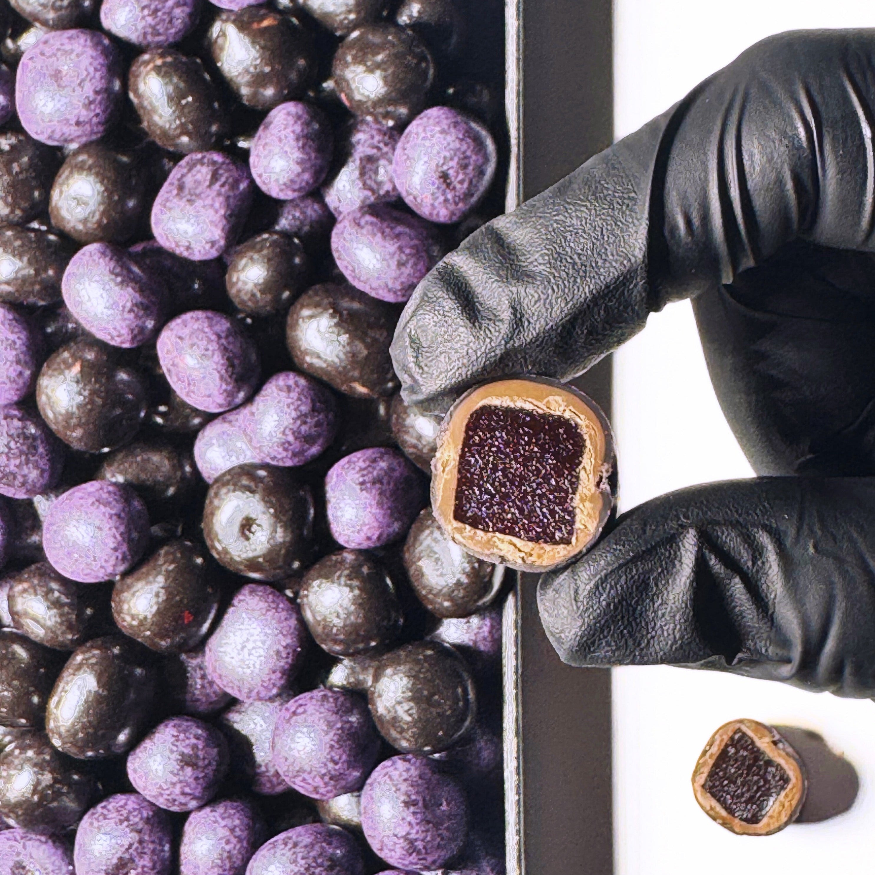 Blackcurrant Dragees