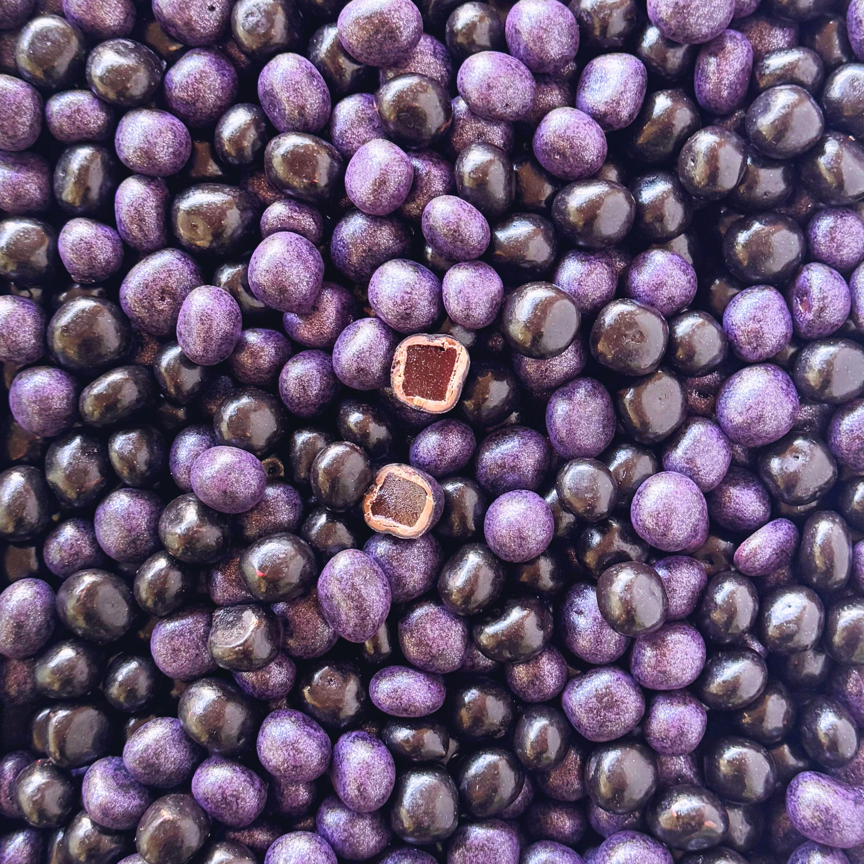 Blackcurrant Dragees