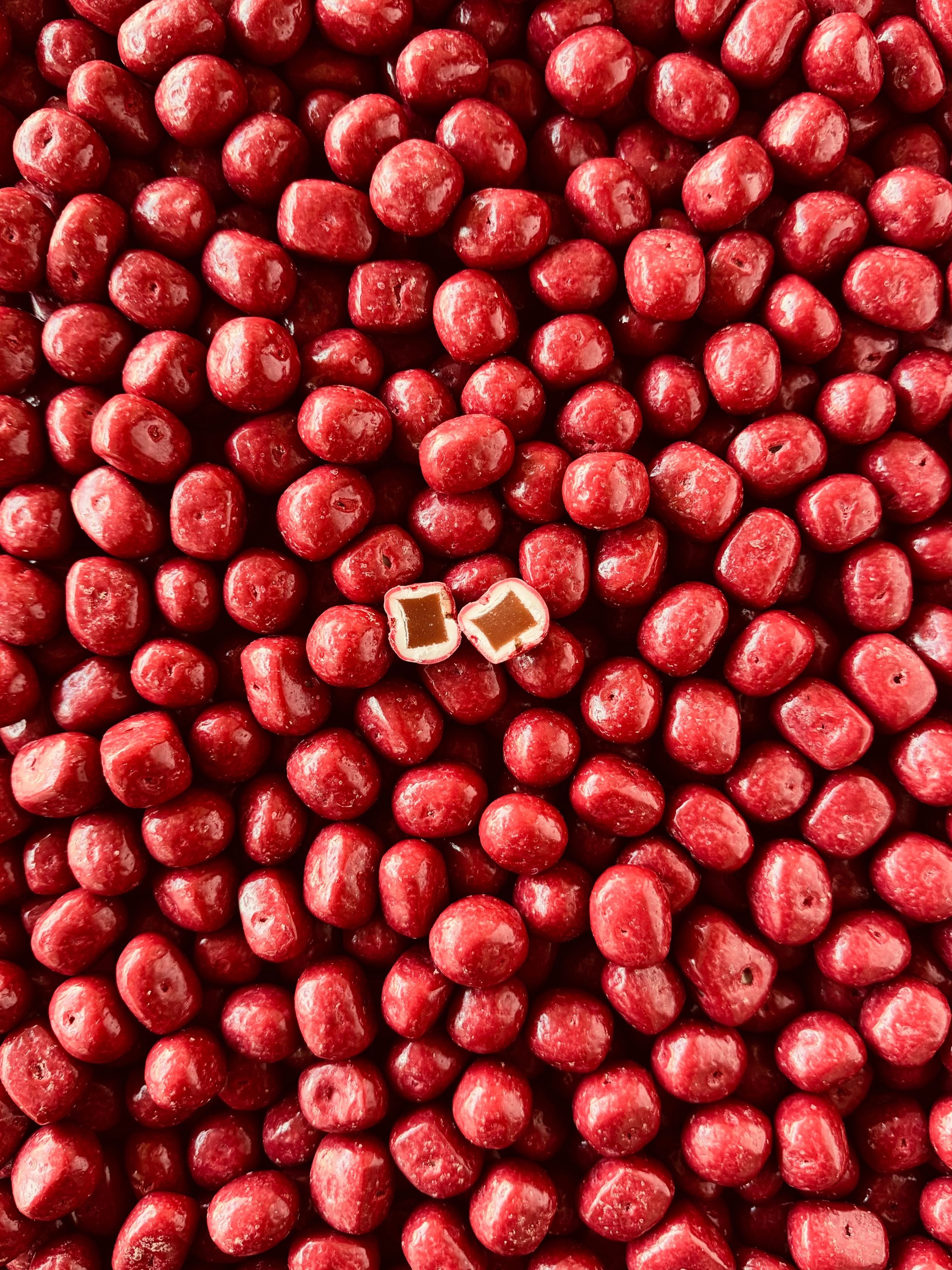 Raspberries & Cream Dragees